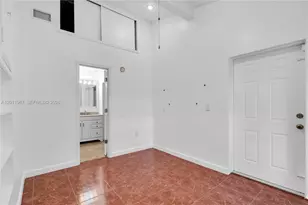 260 SW 29th Rd, Miami, FL 33129 - Photo 10