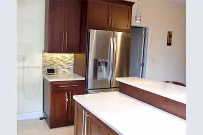 5570 NW 113th Ct, Doral, FL 33178 - Photo 4