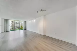 2801 NE 183rd St, Aventura, FL 33160 - Photo 12