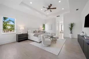 10703 SW 84th Ave, Miami, FL 33156 - Photo 16