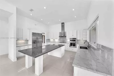 10703 SW 84th Ave, Miami, FL 33156 - Photo 8