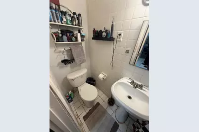 596 NW 109th St, Miami, FL 33168 - Photo 12