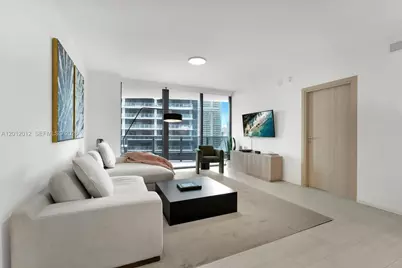 1000 Brickell Plz #3607, Miami, FL 33131 - Photo 2