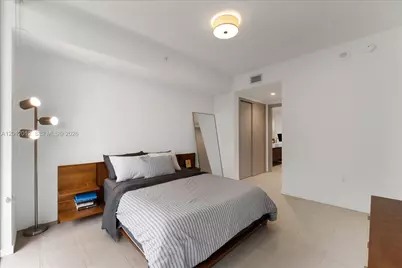 1000 Brickell Plz #3607, Miami, FL 33131 - Photo 8