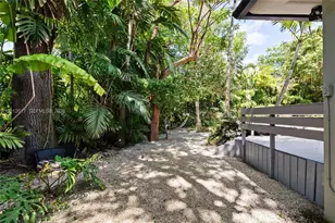 11220 SW 74th Ave, Pinecrest, FL 33156 - Photo 30