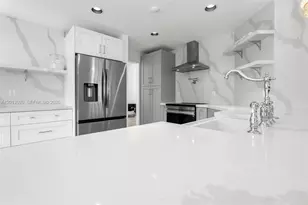 303 Bridgeton Rd, Weston, FL 33326 - Photo 4