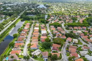 303 Bridgeton Rd, Weston, FL 33326 - Photo 50