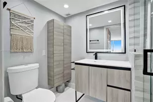 2750 NE 183rd St, Aventura, FL 33160 - Photo 22