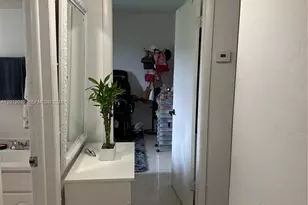 9445 SW 76th St, Miami, FL 33173 - Photo 8