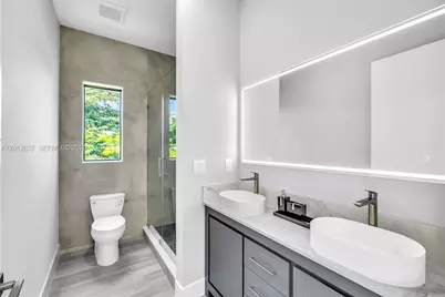 808 SW 9th St #808-B, Fort Lauderdale, FL 33315 - Photo 30
