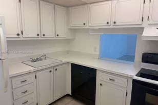 500 Executive Center Dr, West Palm Beach, FL 33401 - Photo 4