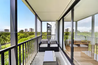 3401 N Country Club Dr #716, Aventura, FL 33180 - Photo 12