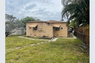 1644 Plunkett St #EAST, Hollywood, FL 33020 - Photo 10
