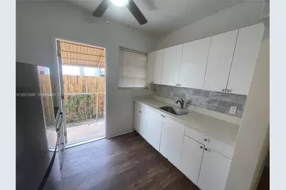 1644 Plunkett St #EAST, Hollywood, FL 33020 - Photo 4