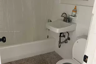 472 NW 51st Ave, Miami, FL 33126 - Photo 4