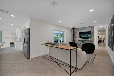 1001 NW 4th Ct, Boca Raton, FL 33432 - Photo 24