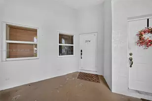 2334 SE 24th Ave, Homestead, FL 33035 - Photo 2