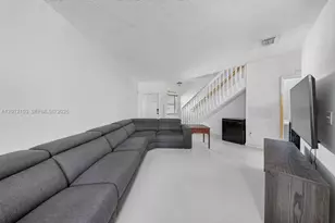 2334 SE 24th Ave, Homestead, FL 33035 - Photo 4