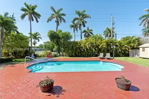 8895 SW 184th Terrace, Cutler Bay, FL 33157 - Photo 2