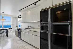 2751 S Ocean Dr, Hollywood, FL 33019 - Photo 10