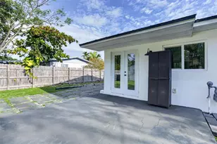 9240 Marine Dr, Cutler Bay, FL 33189 - Photo 24