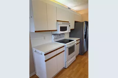 12950 SW 13th St #412D, Pembroke Pines, FL 33027 - Photo 10