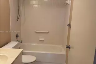 12950 SW 13th St, Pembroke Pines, FL 33027 - Photo 18