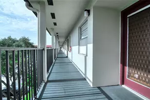 12950 SW 13th St, Pembroke Pines, FL 33027 - Photo 2