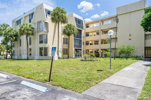 950 NE 199th St, Miami, FL 33179 - Photo 36