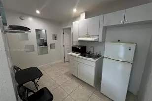 382 NE 113th St, Miami, FL 33161 - Photo 4