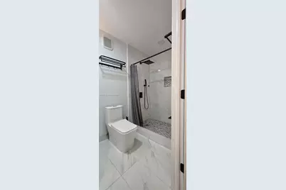 6995 NW 173rd Dr #2105, Hialeah, FL 33015 - Photo 14