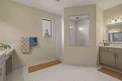 8815 NW 37th Dr, Coral Springs, FL 33065 - Photo 18