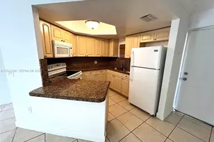 8373 Lake Dr, Doral, FL 33166 - Photo 8