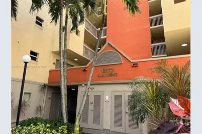8373 Lake Dr #202, Doral, FL 33166 - Photo 6