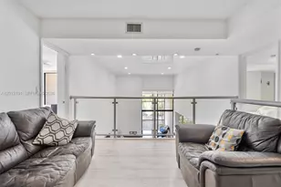 20341 W Country Club Dr, Aventura, FL 33180 - Photo 14