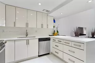 20341 W Country Club Dr, Aventura, FL 33180 - Photo 8