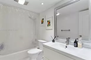 20341 W Country Club Dr, Aventura, FL 33180 - Photo 36