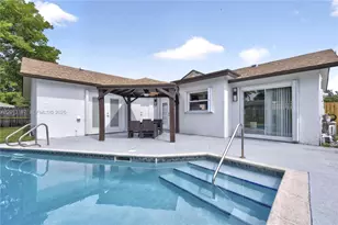 8310 NW 48th St, Lauderhill, FL 33351 - Photo 10