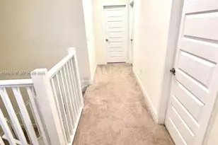 9083 NW 159th St, Miami Lakes, FL 33018 - Photo 22