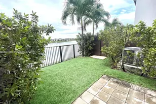 9083 NW 159th St, Miami Lakes, FL 33018 - Photo 2