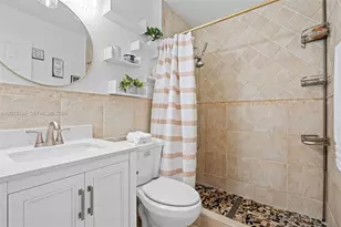 8210 SW 3 Ct, North Lauderdale, FL 33068 - Photo 28