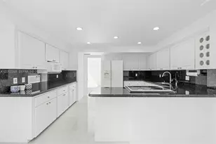6795 Brookline Dr, Miami, FL 33015 - Photo 20