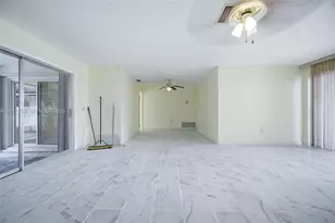 920 NW 92nd Ave, Pembroke Pines, FL 33024 - Photo 34