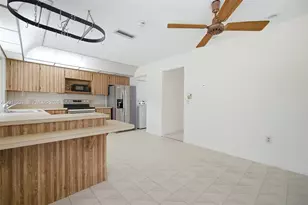 920 NW 92nd Ave, Pembroke Pines, FL 33024 - Photo 28