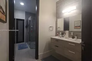 1489 Lantana Ct, Weston, FL 33326 - Photo 10