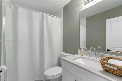 9250 SW 44th St, Miami, FL 33165 - Photo 32