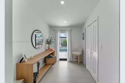 9250 SW 44th St, Miami, FL 33165 - Photo 18