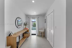 9250 SW 44th St, Miami, FL 33165 - Photo 18