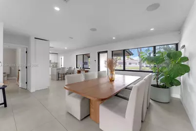 9250 SW 44th St, Miami, FL 33165 - Photo 10