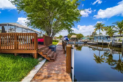31 SE 12th St, Pompano Beach, FL 33060 - Photo 4